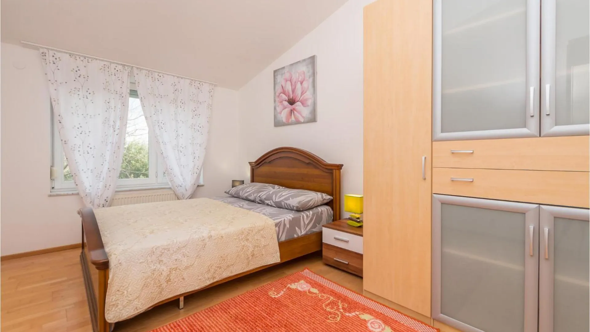 Holiday home 5 Bedroom Awesome Home In Rastane Donje Donje Rastane Croatia