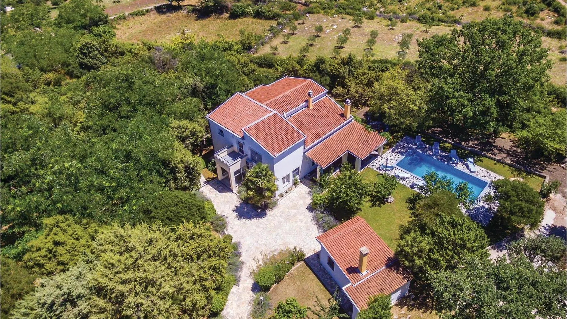 5 Bedroom Awesome Home In Rastane Donje Donje Rastane Holiday home